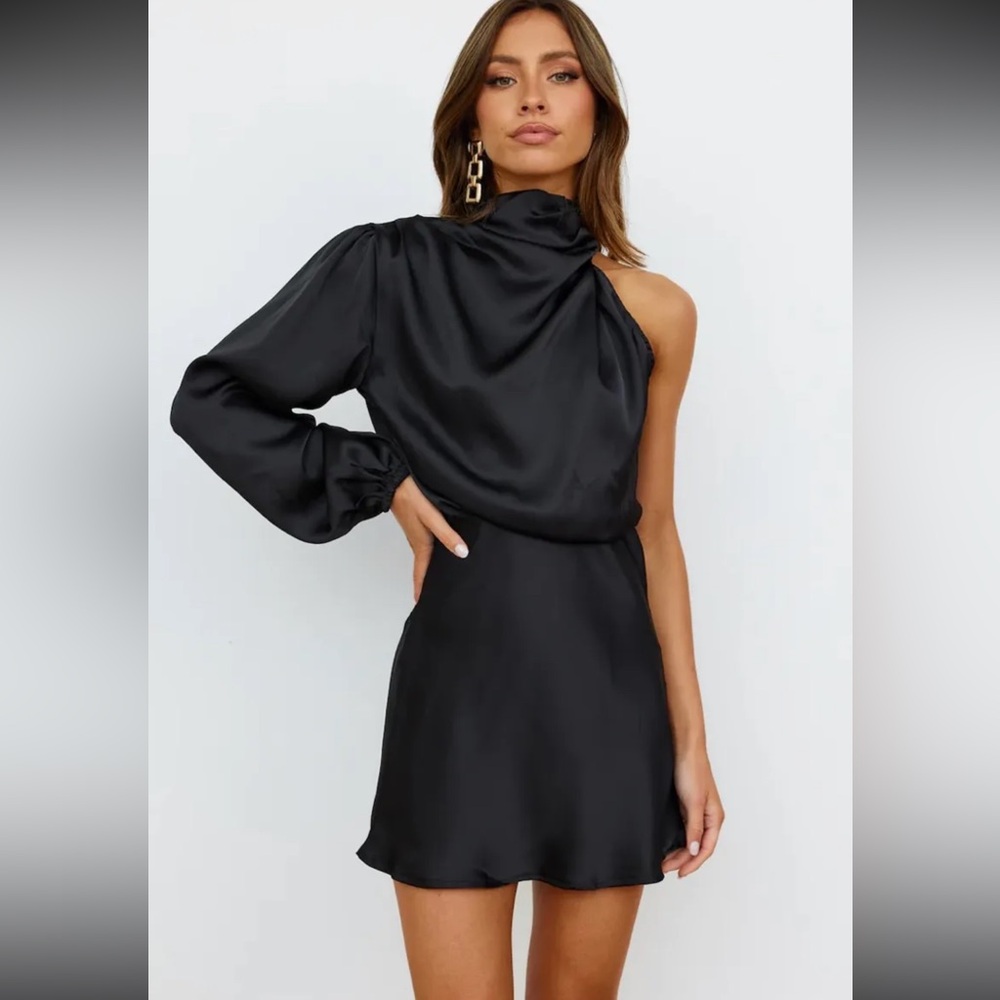 Hello Molly One Sleeve Dress